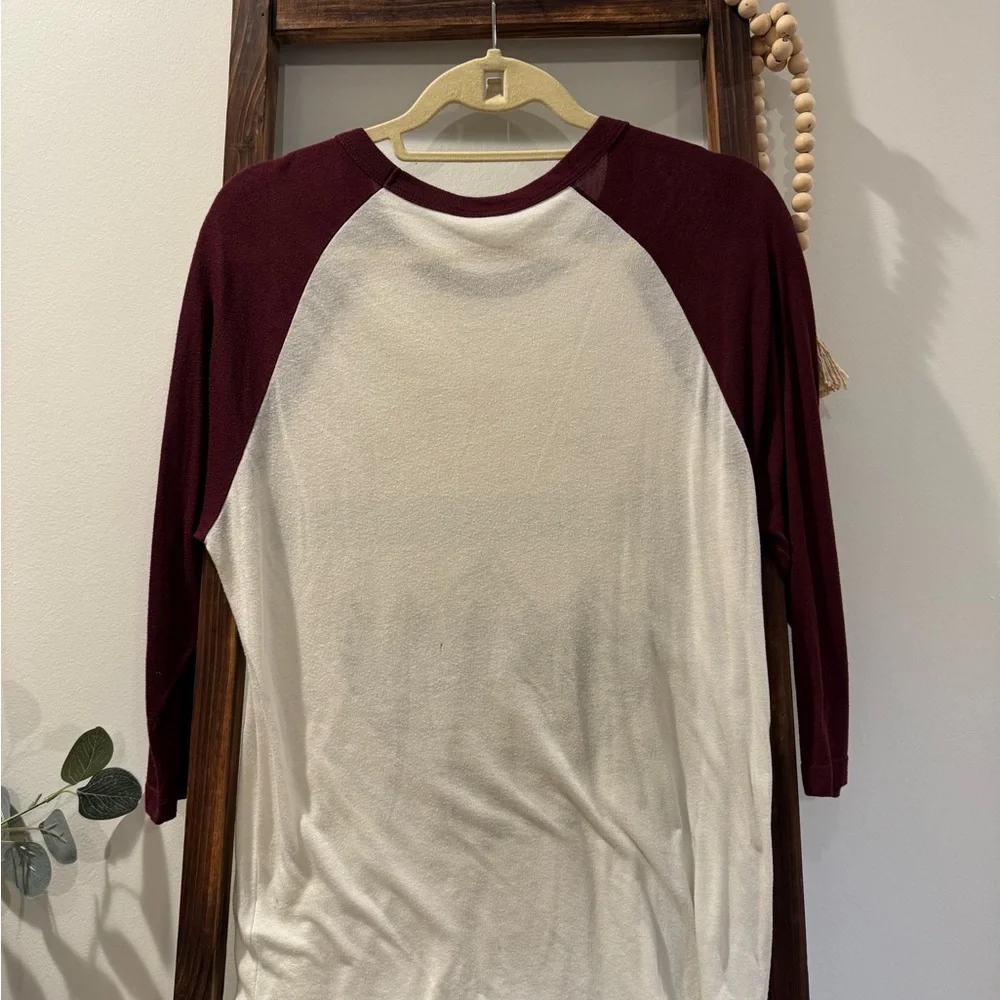 Vintage OBEY “Stay Weird Live Free” Raglan Tee - Picture 4 of 5